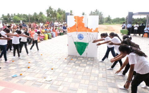 Independence Day Girls Group Dance at RISHS International CBSE School Arcot