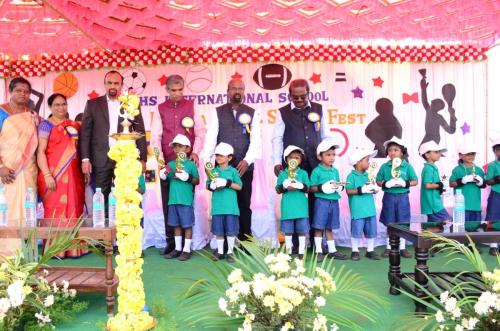 Group photo with KG Students on Sports Day at RISHS International CBSE School Arcot